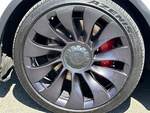 Used 2021 Tesla Model Y Performance AWD/4WD image 31