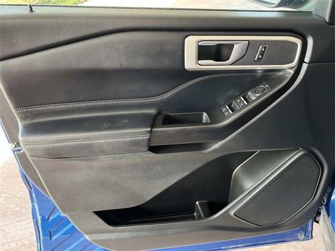 Used 2020 Ford Explorer XLT w/ Equipment Group 202A image 27