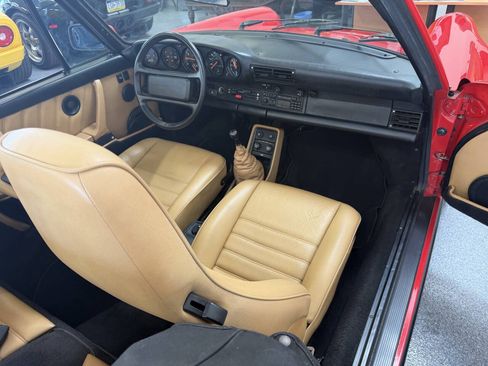 Used 1988 Porsche 911 Carrera RWD image 30