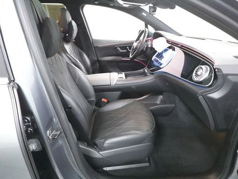 Used 2023 Mercedes-Benz EQS 580 4MATIC SUV image 35
