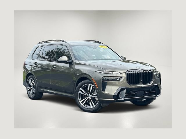 Used 2024 BMW X7 xDrive40i w/ M Sport Package AWD/4WD image 1