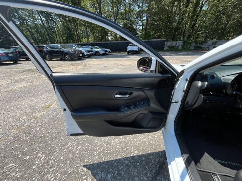 Used 2024 Nissan Sentra SV image 20