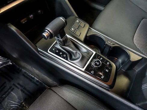 Used 2024 Kia Sportage LX image 19