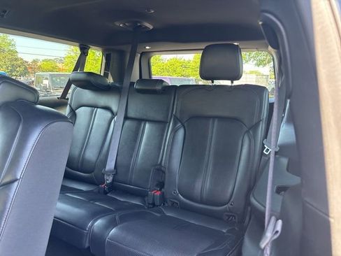 Used 2023 Jeep Wagoneer L Series II image 18