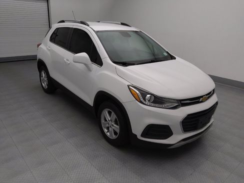 Used 2020 Chevrolet Trax LT image 13