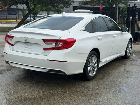 Used 2018 Honda Accord LX image 4