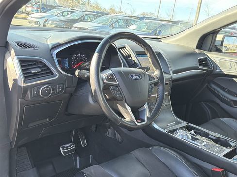 Used 2019 Ford Edge ST w/ Equipment Group 401A image 10