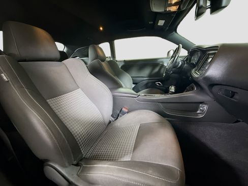 Used 2020 Dodge Challenger R/T image 27