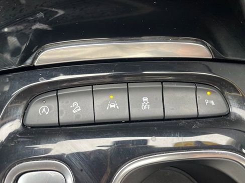 Used 2023 Buick Envision Essence w/ Sport Touring Package image 29