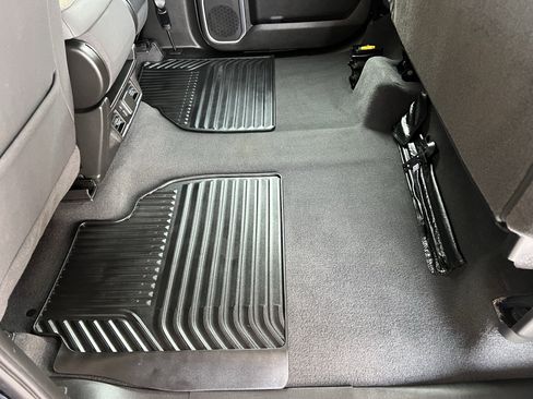 Used 2022 Chevrolet Silverado 1500 LT image 28