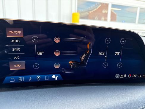 New 2025 Cadillac CT5 Premium Luxury image 32