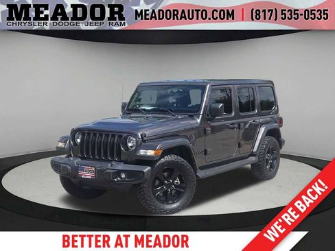 Used 2022 Jeep Wrangler Unlimited Sahara AWD/4WD image 1