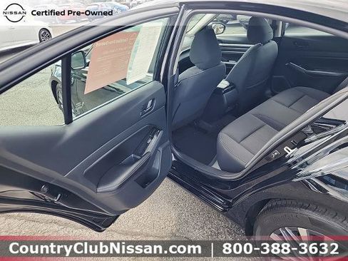 Certified 2023 Nissan Altima 2.5 SV w/ SV Premium Package FWD image 23