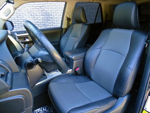 Used 2023 Toyota 4Runner SR5 Premium w/ Moonroof Package RWD image 12