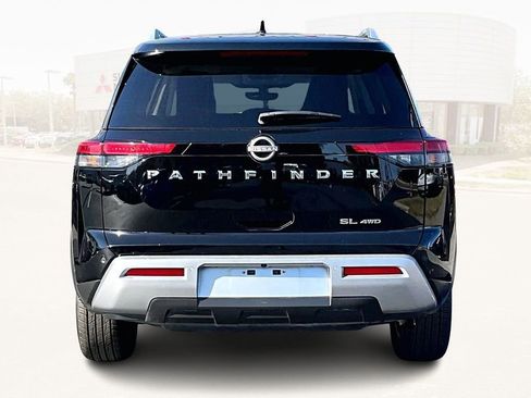 Used 2025 Nissan Pathfinder SL AWD/4WD image 5