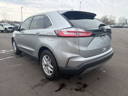 Used 2023 Ford Edge SEL image 13