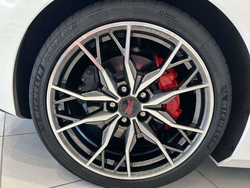 Used 2026 Chevrolet Corvette Stingray Premium Conv RWD image 9