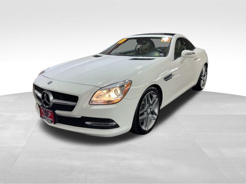 Used 2013 Mercedes-Benz SLK 350 w/ Multimedia Pkg image 17