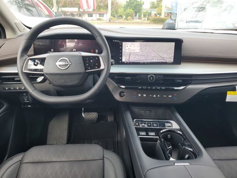 New 2025 Nissan Murano Platinum w/ Cargo Package image 14