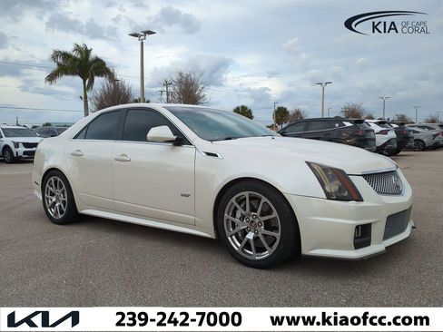 Used 2013 Cadillac CTS V image 2