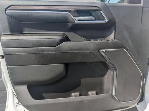 Used 2022 Chevrolet Silverado 1500 RST AWD/4WD image 14