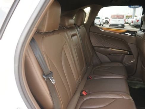 Used 2016 Lincoln MKC Reserve w/ Lincoln MKC Climate Package FWD image 17