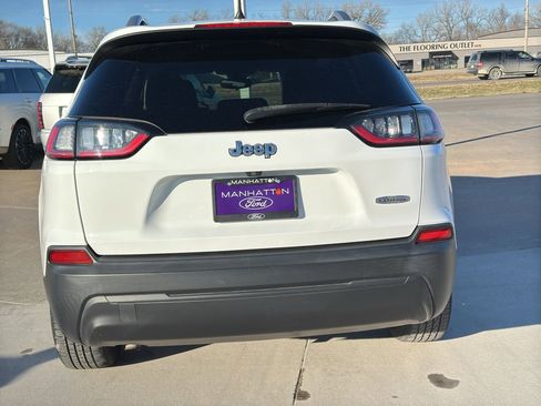 Used 2021 Jeep Cherokee Latitude image 9