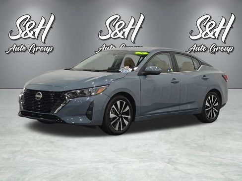 Used 2025 Nissan Sentra SV w/ SV Premium Package FWD image 15