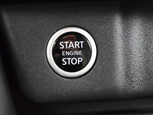 Used 2023 Nissan Rogue SV w/ SV Premium Package AWD/4WD image 25