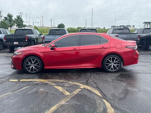 Used 2024 Toyota Camry SE w/ Protection Package (Q2) (TMS) FWD image 8