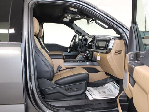 New 2026 Ford F250 Lariat w/ Chrome Package image 30