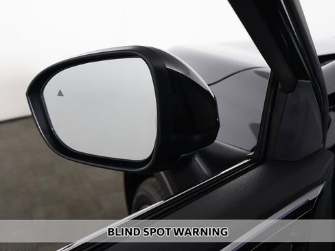 New 2025 Mitsubishi Outlander SEL image 9