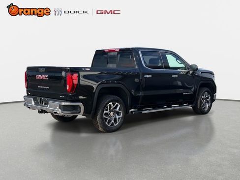 New 2026 GMC Sierra 1500 SLT w/ SLT Premium Package image 3