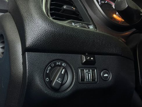 Used 2016 Dodge Challenger SXT Plus RWD image 17