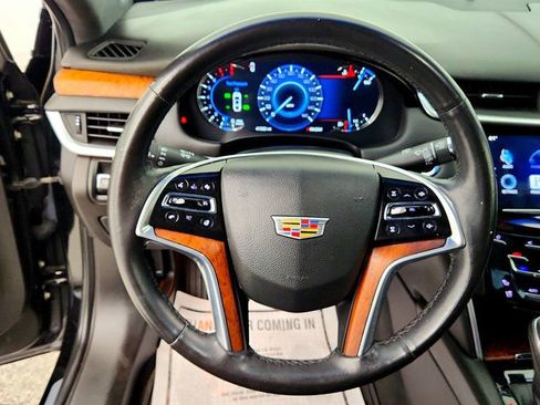 Used 2016 Cadillac XTS Premium FWD image 13