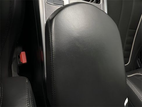 Used 2017 Land Rover Range Rover Sport SVR image 15