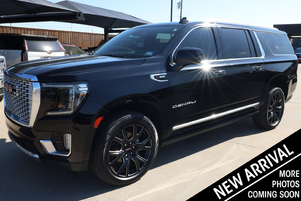 Used 2023 GMC Yukon XL Denali RWD image 1