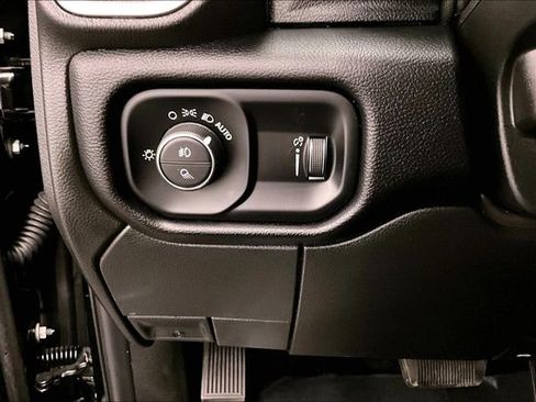 Used 2024 RAM 3500 Big Horn image 37