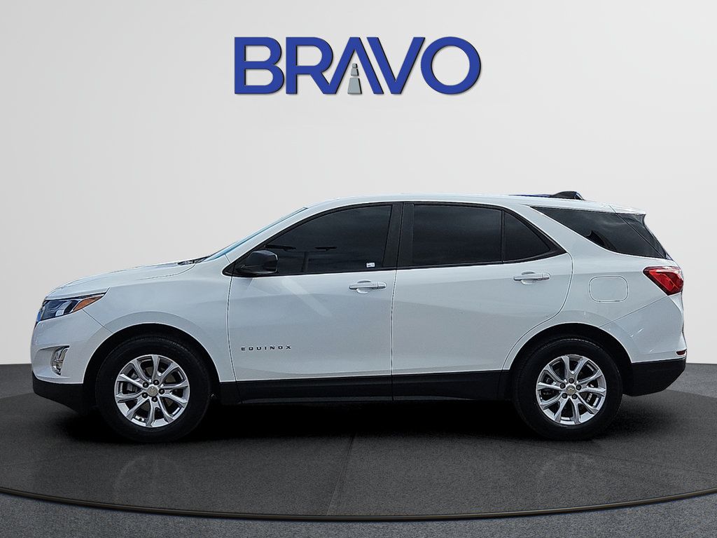 Used 2021 Chevrolet Equinox LS w/ LS Convenience Package FWD image 2