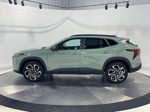 Used 2024 Chevrolet Trax RS image 14