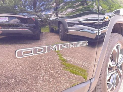 Used 2023 Jeep Compass Limited AWD/4WD image 30