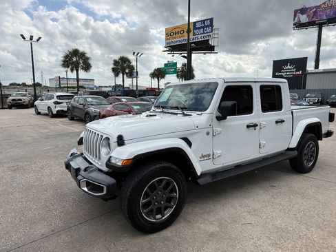 Used 2022 Jeep Gladiator Overland w/ Popular Equipment Package image 8