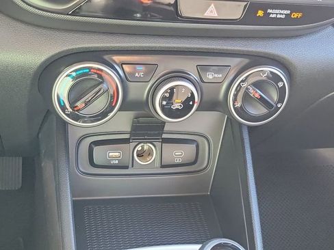 New 2026 Hyundai Venue SE image 10