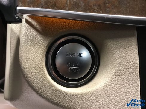 Used 2016 Mercedes-Benz E 350 4MATIC Sedan image 49