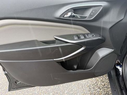 New 2026 Chevrolet Trax ACTIV w/ Driver Confidence Package FWD image 23
