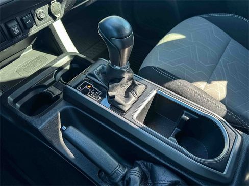 Used 2021 Toyota Tacoma TRD Off-Road image 33