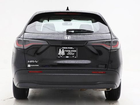 Used 2025 Honda HR-V LX image 8