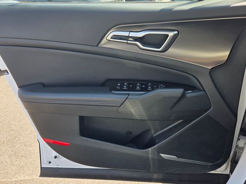 Used 2023 Kia Sportage EX image 24