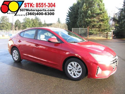 Used 2020 Hyundai Elantra SE FWD image 11