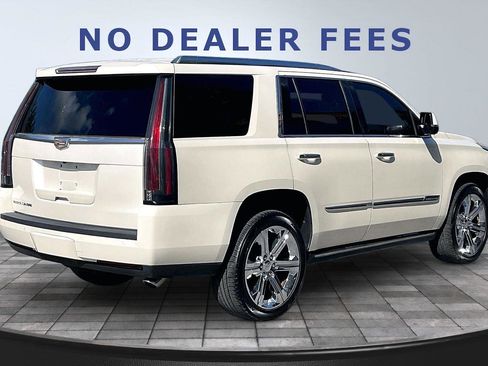Used 2015 Cadillac Escalade Premium AWD/4WD image 6